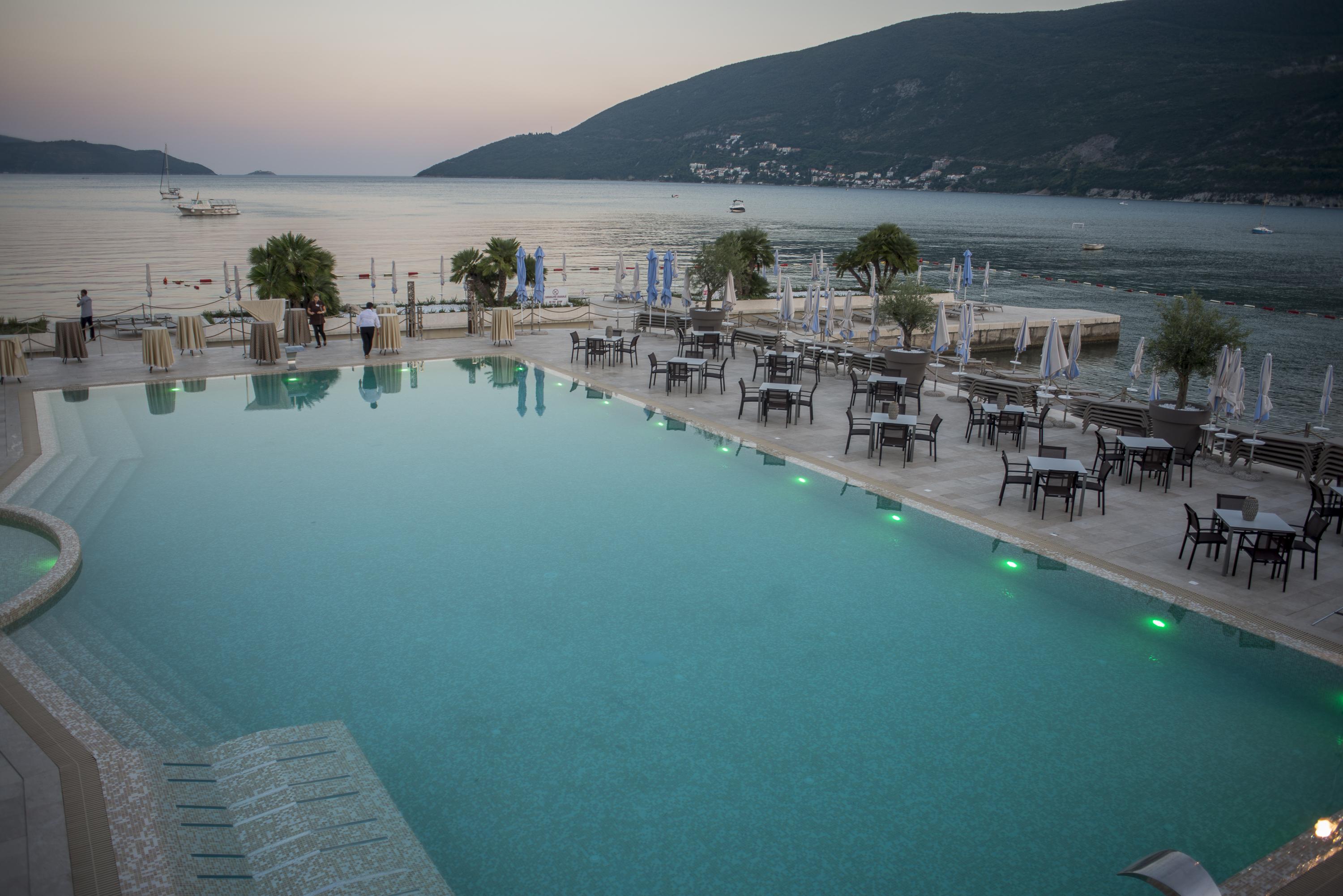 Palmon Bay Hotel & Spa Herceg Novi Exterior foto